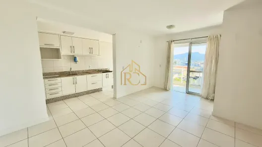 Apartamento com 2 Quartos à venda, 71m² no Praia Comprida, São José