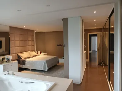 Casa com 3 Quartos para alugar, 540m² no Três Figueiras, Porto Alegre