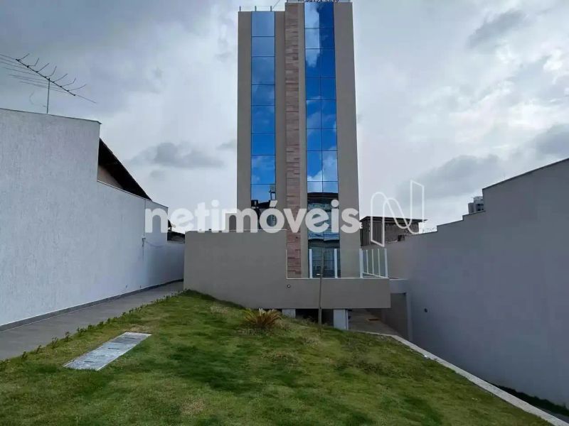 Apartamento com 3 quartos — Santa Mônica, Belo Horizonte