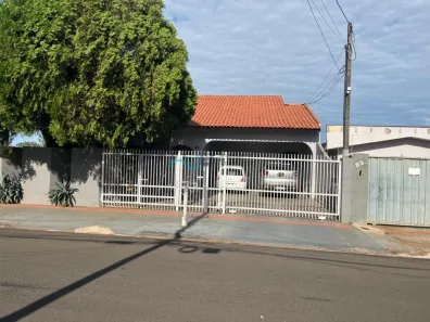 Sobrado com 4 Quartos à venda, 330m² no Andrade, Londrina