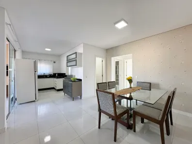 Apartamento com 2 Quartos para alugar, 100m² no Centro, Itapema