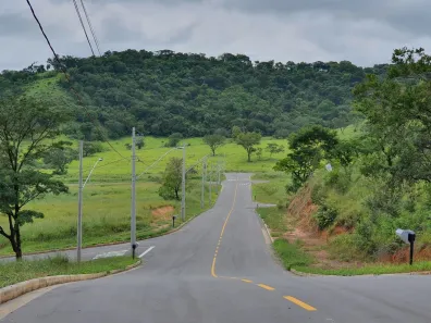 Lote/Terreno à venda, 1400m² no Centro, Pedro Leopoldo