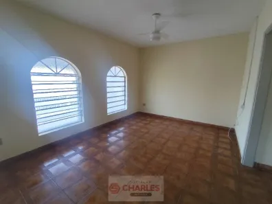 Casa com 3 Quartos para alugar, 168m² no Saúde, Mogi Mirim