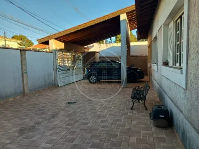 Casa com 3 Quartos à venda, 233m² no Jardim Campo Grande, São Paulo