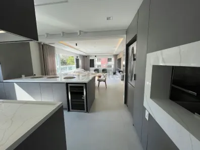 Apartamento com 3 Quartos à venda, 136m² no Rio Branco, Porto Alegre