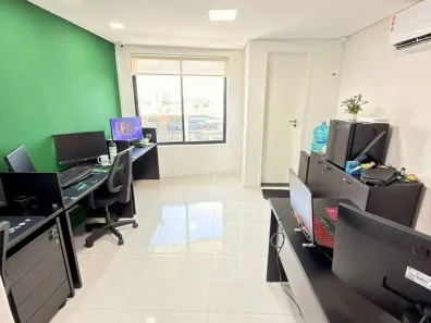 Sala Comercial à venda, 30m² no Edson Queiroz, Fortaleza