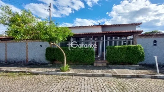 Casa com 3 Quartos à venda, 215m² no Vila Regina Célia, Cruzeiro