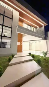 Casa com 5 Quartos à venda, 220m² no Ibituruna, Montes Claros
