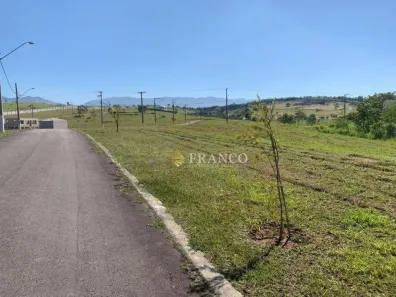 Lote/Terreno à venda, 1051m² no Condomínio Village da Serra, Tremembé