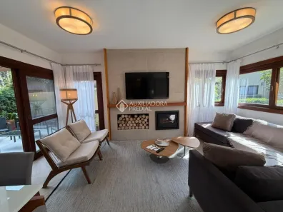 Casa de Condomínio com 4 Quartos à venda, 265m² no Planalto, Gramado
