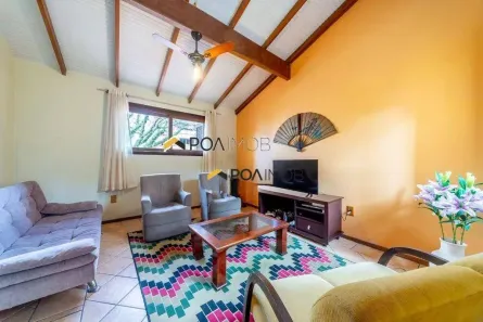 Casa com 3 Quartos para alugar, 200m² no Auxiliadora, Porto Alegre