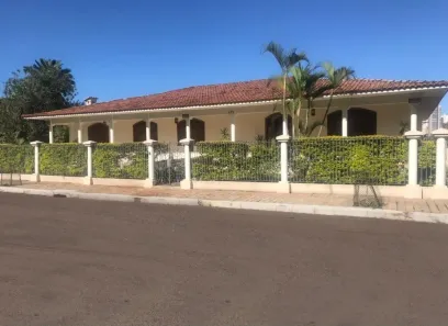 Casa com 3 Quartos à venda, 900m² no Lago Parque, Londrina