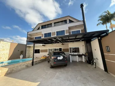 Sobrado com 3 Quartos à venda, 236m² no Boqueirão, Curitiba