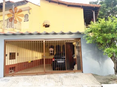 Sobrado com 3 Quartos à venda, 210m² no Vila Paranaguá, São Paulo