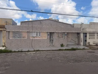 Casa com 3 Quartos à venda, 423m² no Parquelândia, Fortaleza