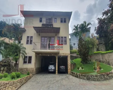Sobrado com 4 Quartos à venda, 520m² no Jardim Itatinga, São Paulo