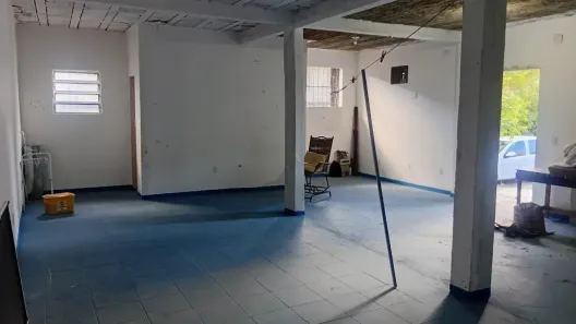Ponto Comercial para alugar, 61m² no Nova Brasília, Salvador