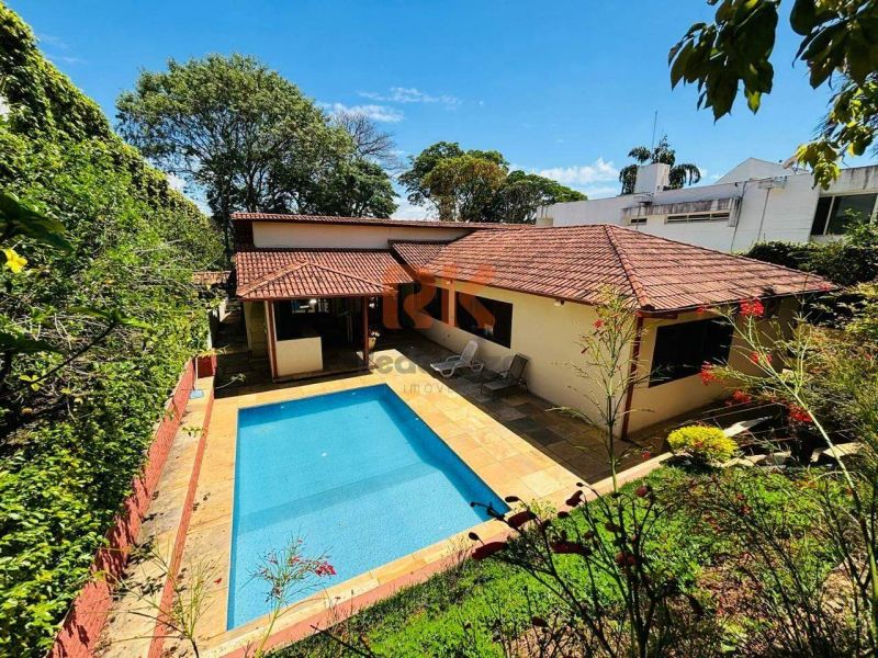 Casa com 4 quartos — Bandeirantes (Pampulha), Belo Horizonte