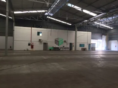 Galpão/Depósito/Armazém para alugar, 2000m² no Chácaras Boa Vista, Contagem