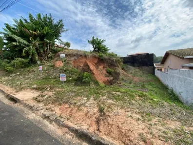Lote/Terreno à venda, 360m² no Chácara Nhozinho, Serra Negra