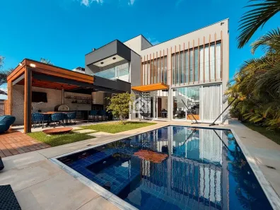 Casa de Condomínio com 4 Quartos à venda, 342m² no Granja Viana, Carapicuíba