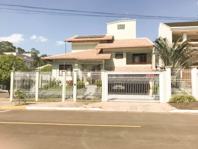 Sobrado com 3 Quartos à venda, 252m² no Marechal Rondon, Canoas