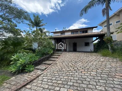 Casa de Condomínio com 3 Quartos à venda, 377m² no Residencial dos Lagos, Cotia