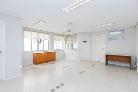 Sala Comercial à venda, 44m² no Centro, Curitiba