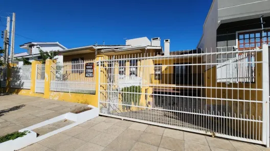 Casa com 4 Quartos à venda, 268m² no Camobi, Santa Maria