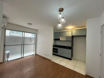 Apartamento com 2 Quartos para alugar, 55m² no Pechincha, Rio de Janeiro