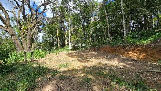Lote/Terreno à venda, 2574m² no Centro, São Lourenço da Serra