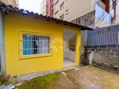 Casa com 2 Quartos para alugar, 82m² no Centro, Florianópolis