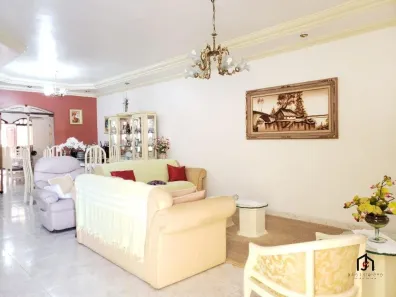 Sobrado com 3 Quartos à venda, 300m² no Terra Nova, Taubaté