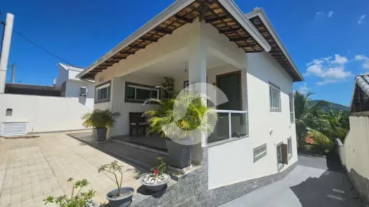 Casa com 2 Quartos à venda, 188m² no Centro, Maricá