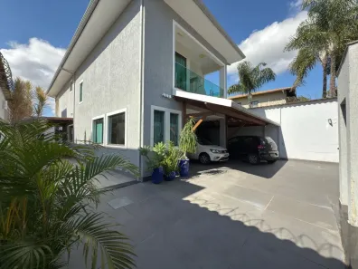 Casa com 3 Quartos à venda, 214m² no Copacabana, Belo Horizonte