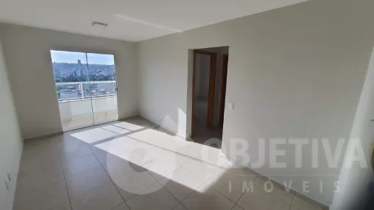 Apartamento com 2 Quartos para alugar, 65m² no Tubalina, Uberlândia