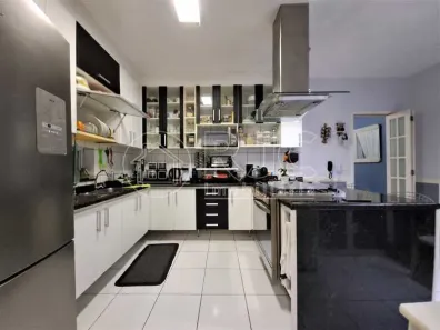 Casa com 5 Quartos à venda, 253m² no Tijuca, Rio de Janeiro