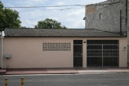Casa com 4 Quartos à venda, 250m² no Novo Aleixo, Manaus