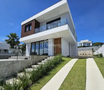 Casa de Condomínio com 3 Quartos à venda, 417m² no Nossa Senhora da Saúde, Caxias do Sul