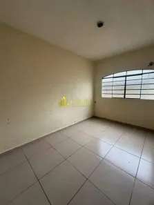 Casa com 2 Quartos à venda, 150m² no Santa Mônica, Uberlândia