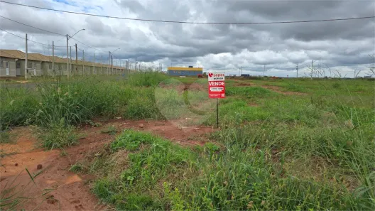 Lote/Terreno à venda, 1000m² no Parque Residencial São Lucas, Araraquara
