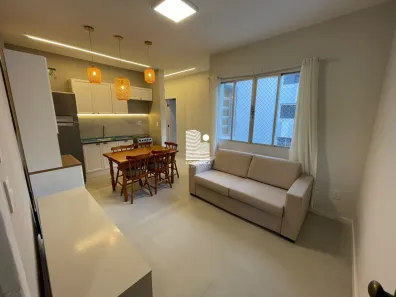 Apartamento com 3 Quartos para alugar, 66m² no Centro, Florianópolis