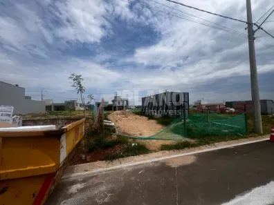 Lote/Terreno à venda, 240m² no Jardim Jockey Clube, São Carlos