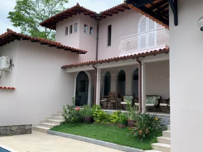 Casa de Condomínio com 4 Quartos à venda, 400m² no São Francisco, Niterói