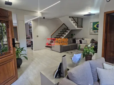 Sobrado com 4 Quartos à venda, 215m² no Rudge Ramos, São Bernardo do Campo