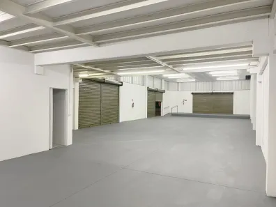 Ponto Comercial para alugar, 400m² no Nossa Senhora Aparecida, Uberlândia