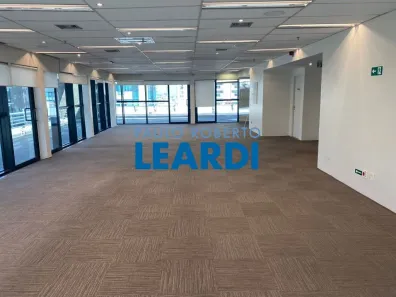 Sala Comercial para alugar, 276m² no Cerqueira César, São Paulo