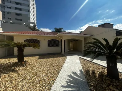Casa com 3 Quartos à venda, 156m² no Centro, Palhoça