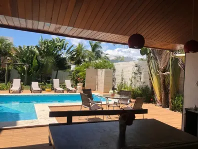 Casa de Condomínio com 6 Quartos para alugar, 790m² no Busca Vida (Abrantes), Camaçari