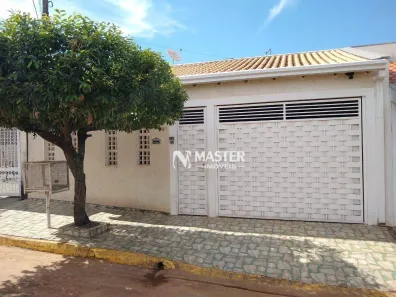 Casa com 3 Quartos à venda, 114m² no Núcleo Habitacional Alcides Matiuzzi, Marília